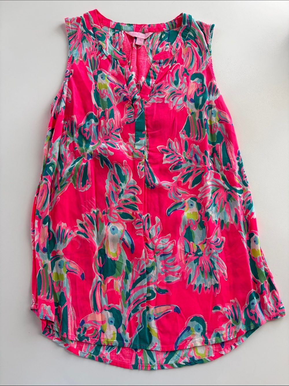 Lilly Pulitzer Stacey Sleeveless Top in Dragonfruit Toucan Can